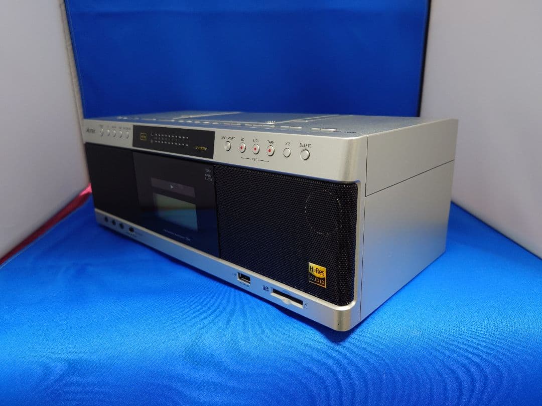 TOSHIBA TY-AK1 SD/USB/CD ラジオカセットレコーダー