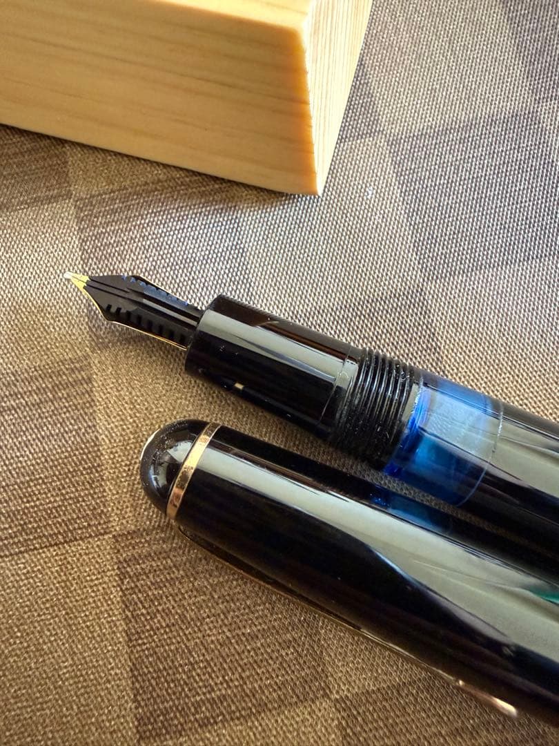 モンブラン万年筆342、ペン先はKM