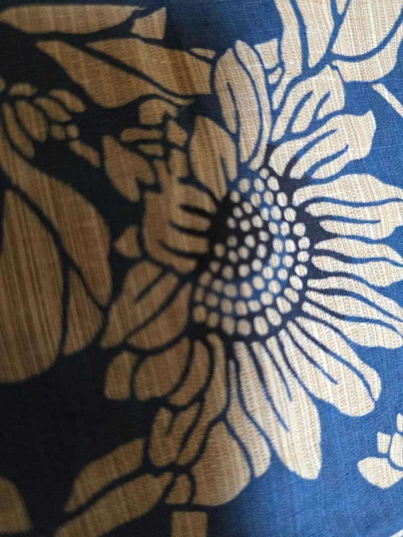少しだけ値下げしました。日本橋竺仙 大人向日葵柄 奥州小紋