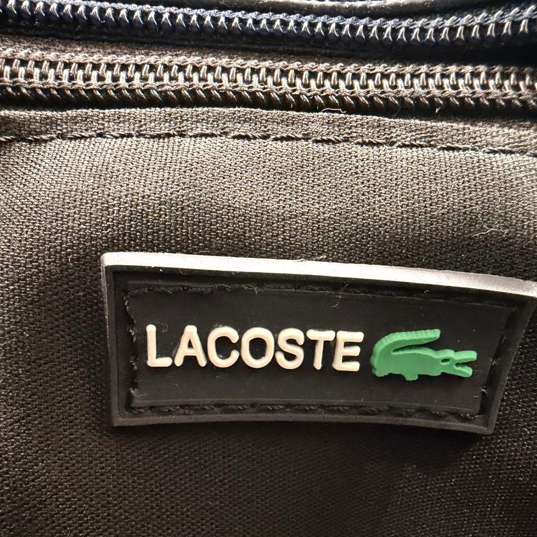 【新品・未使用】ラコステ　メンズクラシック　スリムフラップサッチェルバッグ