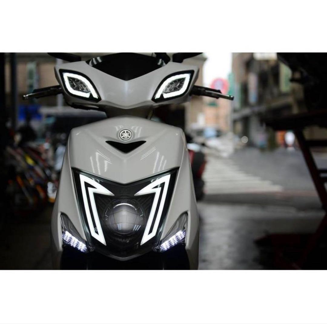 ヤマハシグナスX 3型用　GMS LEDウインカー