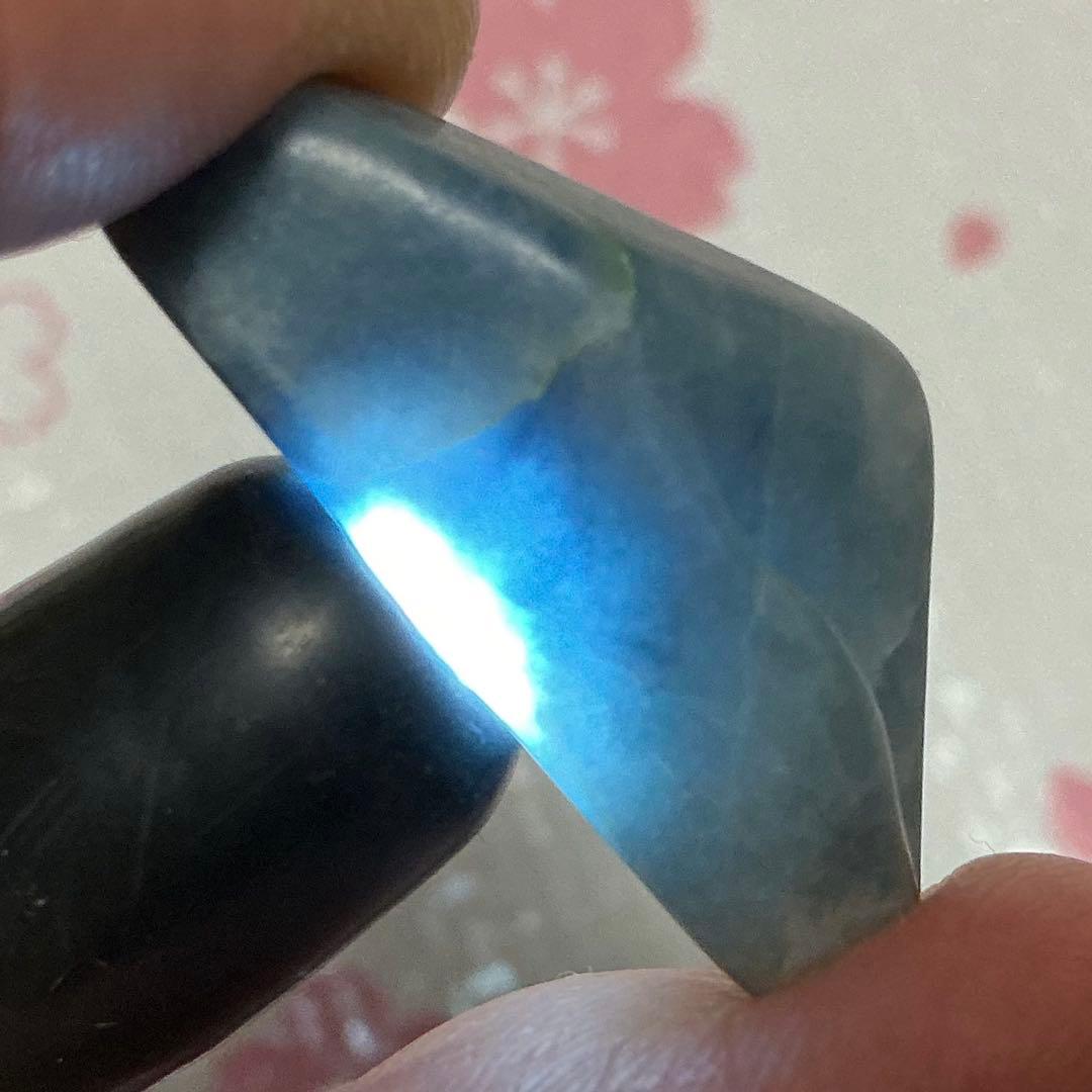 コン沢翡翠　原石　5.9g（141）