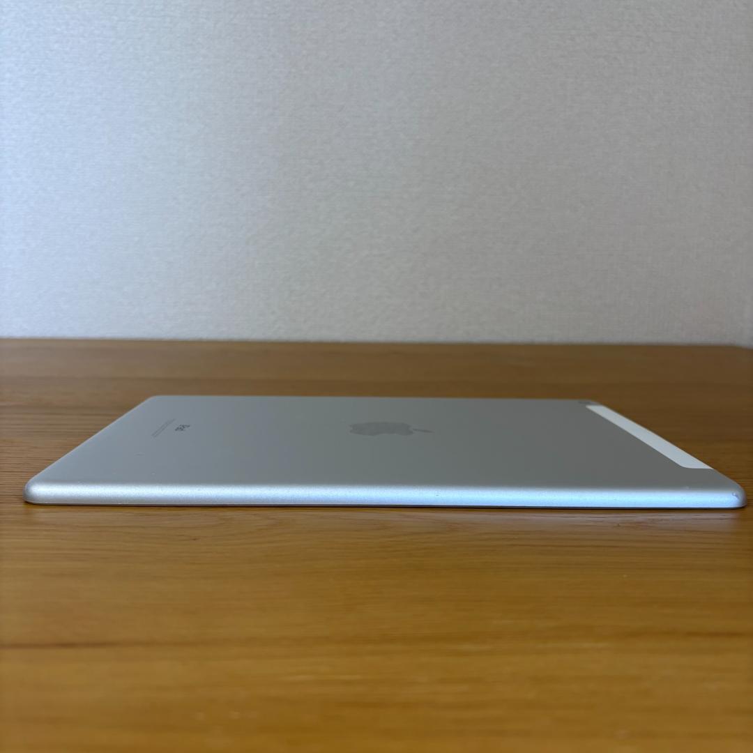【SIMフリー】iPad 第6世代 128GB シルバー／動作確認済み