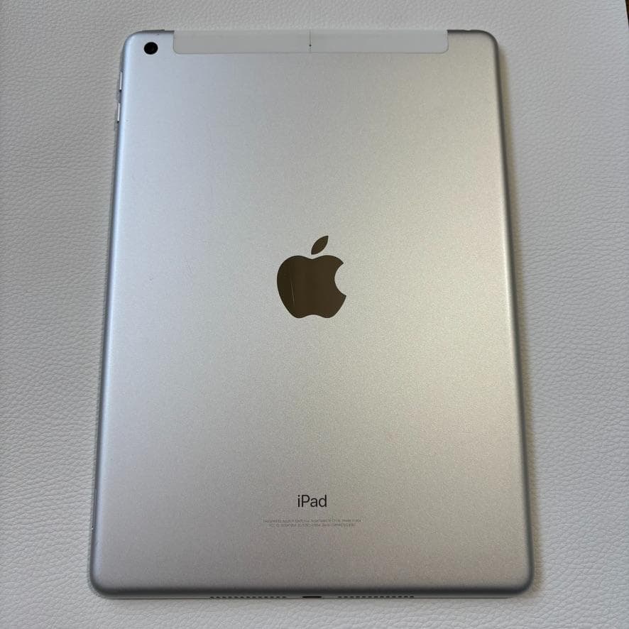 【SIMフリー】iPad 第6世代 128GB シルバー／動作確認済み