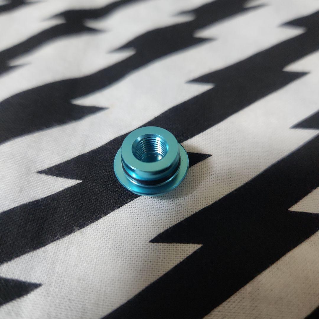 リブレ　LIVRE　限定　センターナット　シマノ左　ライトブルー　パープル