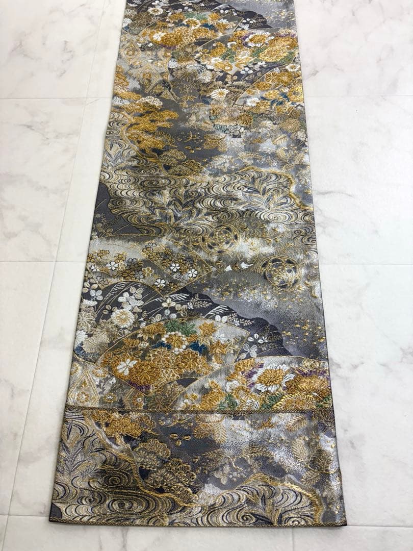 袋帯 六通 扇 松 菊 紅葉 牡丹 流水 唐織 刺繍