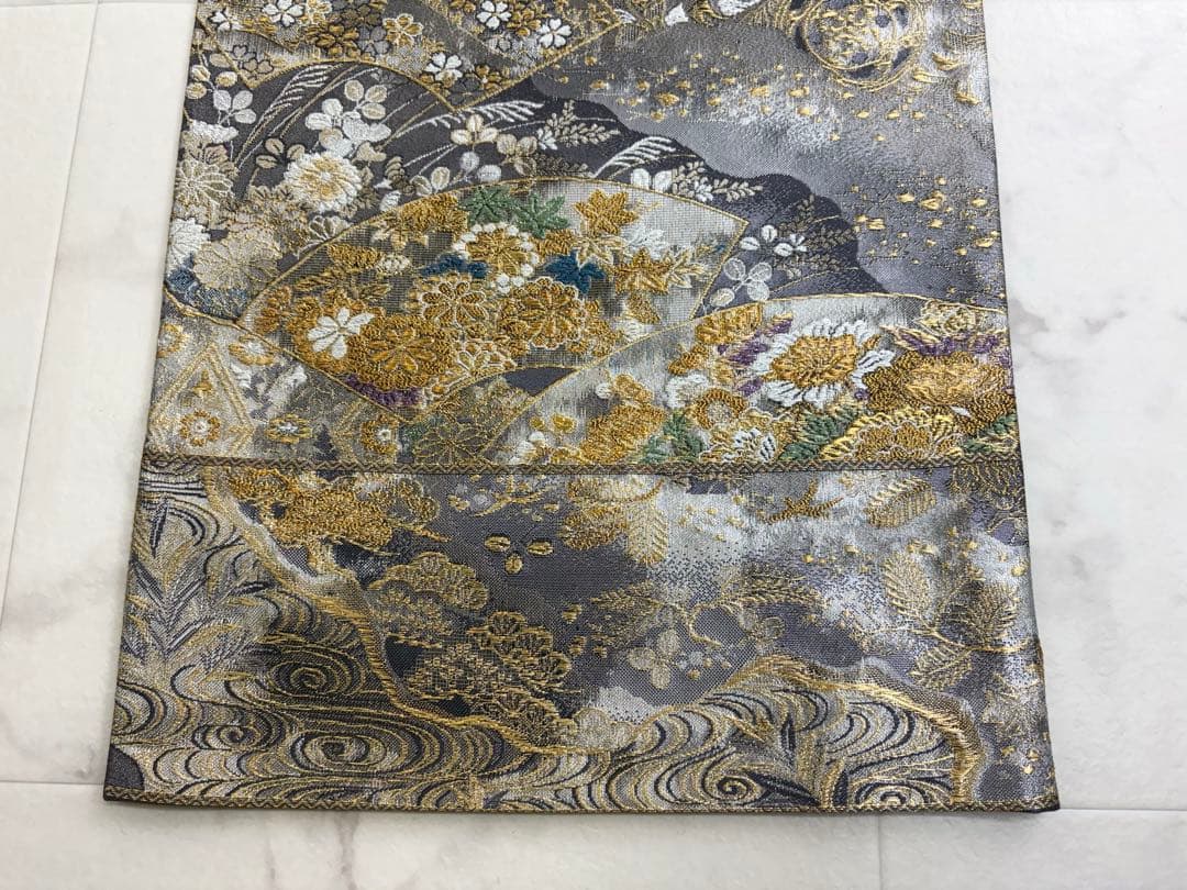 袋帯 六通 扇 松 菊 紅葉 牡丹 流水 唐織 刺繍