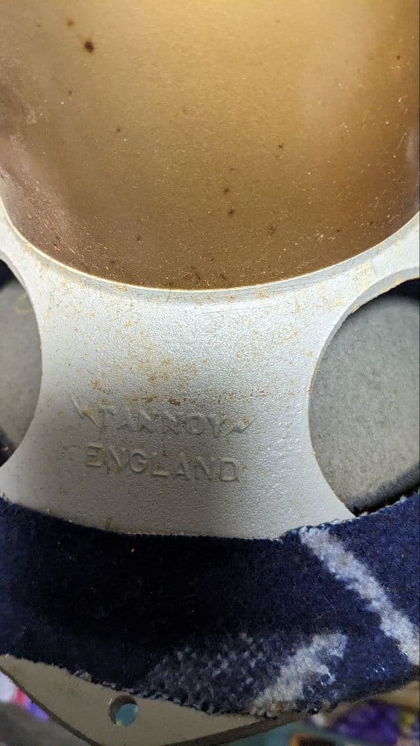 TANNOY MONITOR GOLD LSU/HFⅢ.LZ/8/U 2台