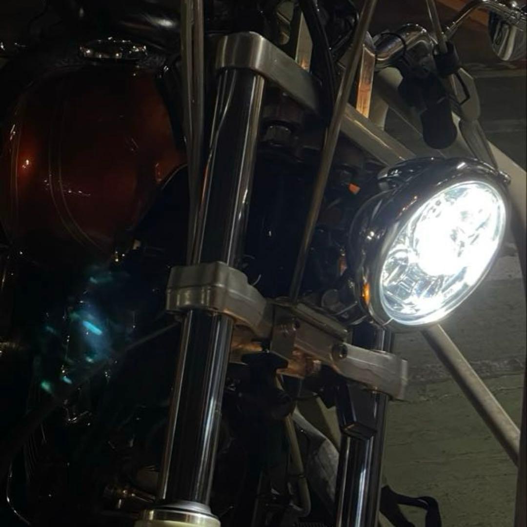 5.75インチ LEDヘッドライト シェル付き