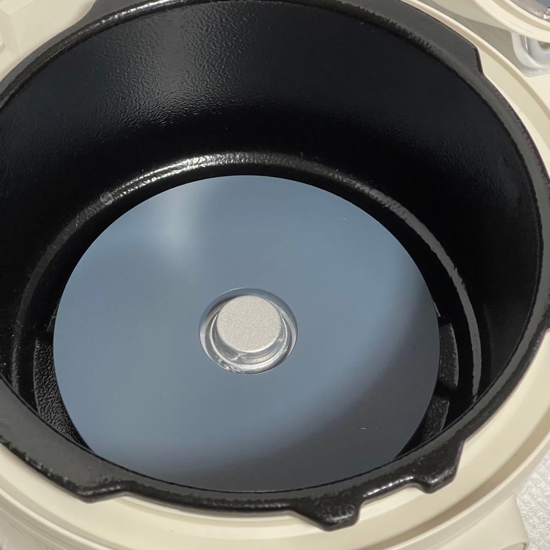 ほぼ未使用 PMPC-MB3 3.0L アイリスオーヤマ 電気圧力鍋