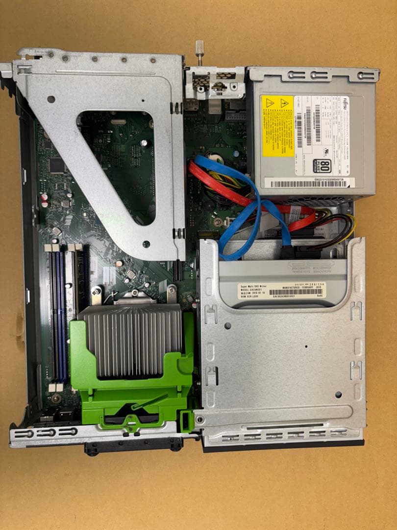 ⭐️515⭐️ FUJITSU ESPRIMO D588/V ⭐️i5-8500⭐️