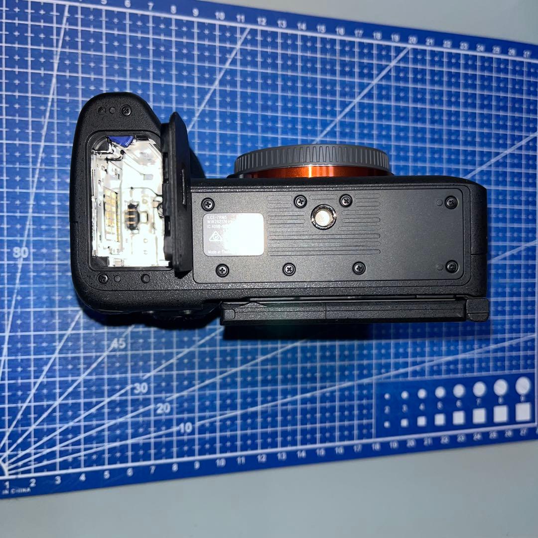 年末年始限定出品　【美品】 α7R V ILCE-7RM5 ボディ
