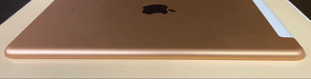 【希少iOS12】iPad6 Gold 32GB SIMフリー バッテリー99%