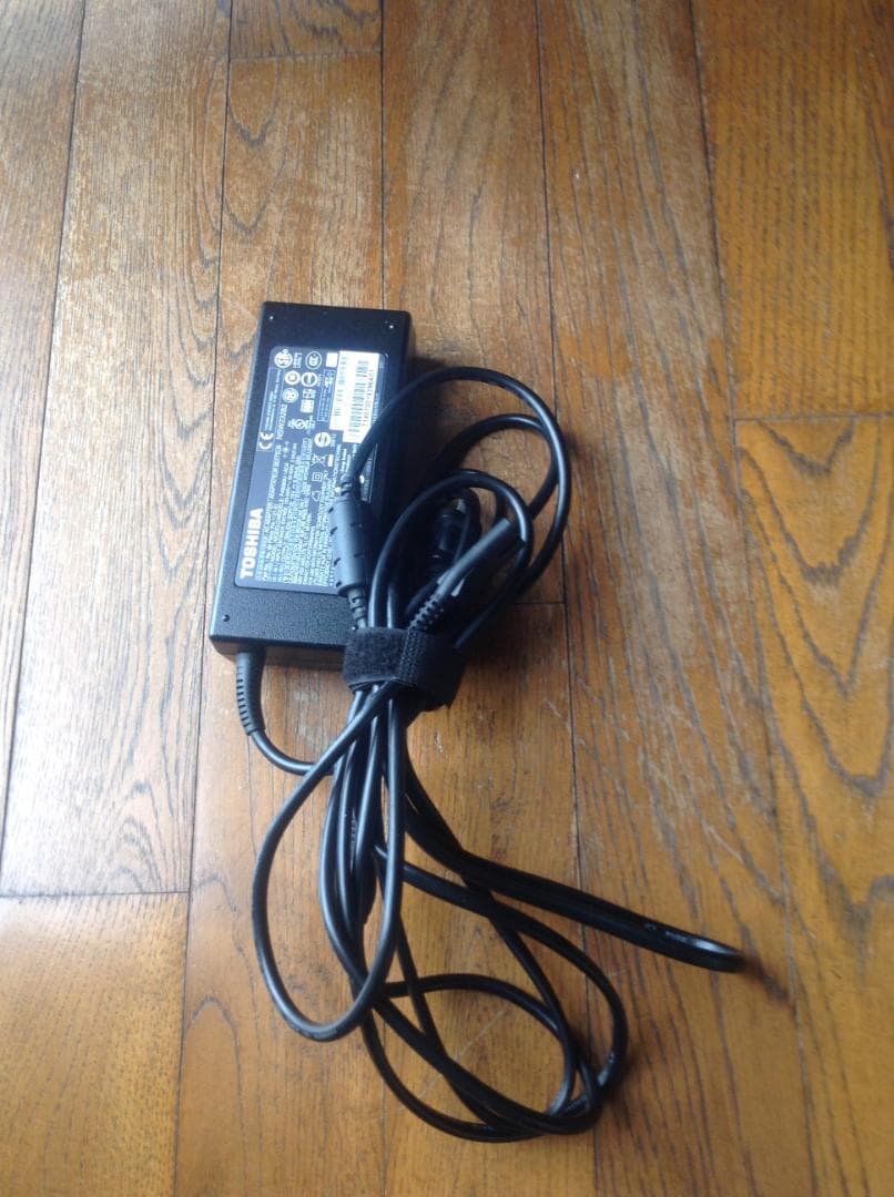 Dynabook D713/T2KW（Windows 8搭載）