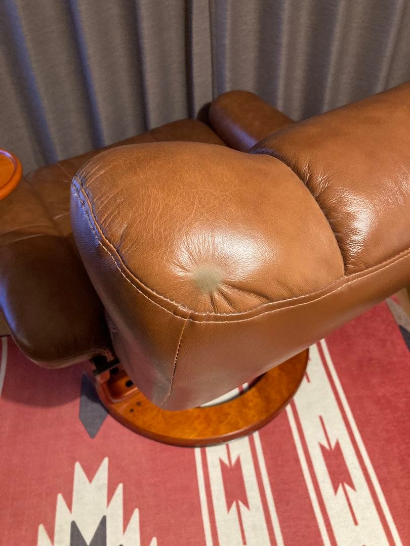 ★引取可能は3月末迄！　リクライニングソファ＋オットマン付１人用　サブテーブル付