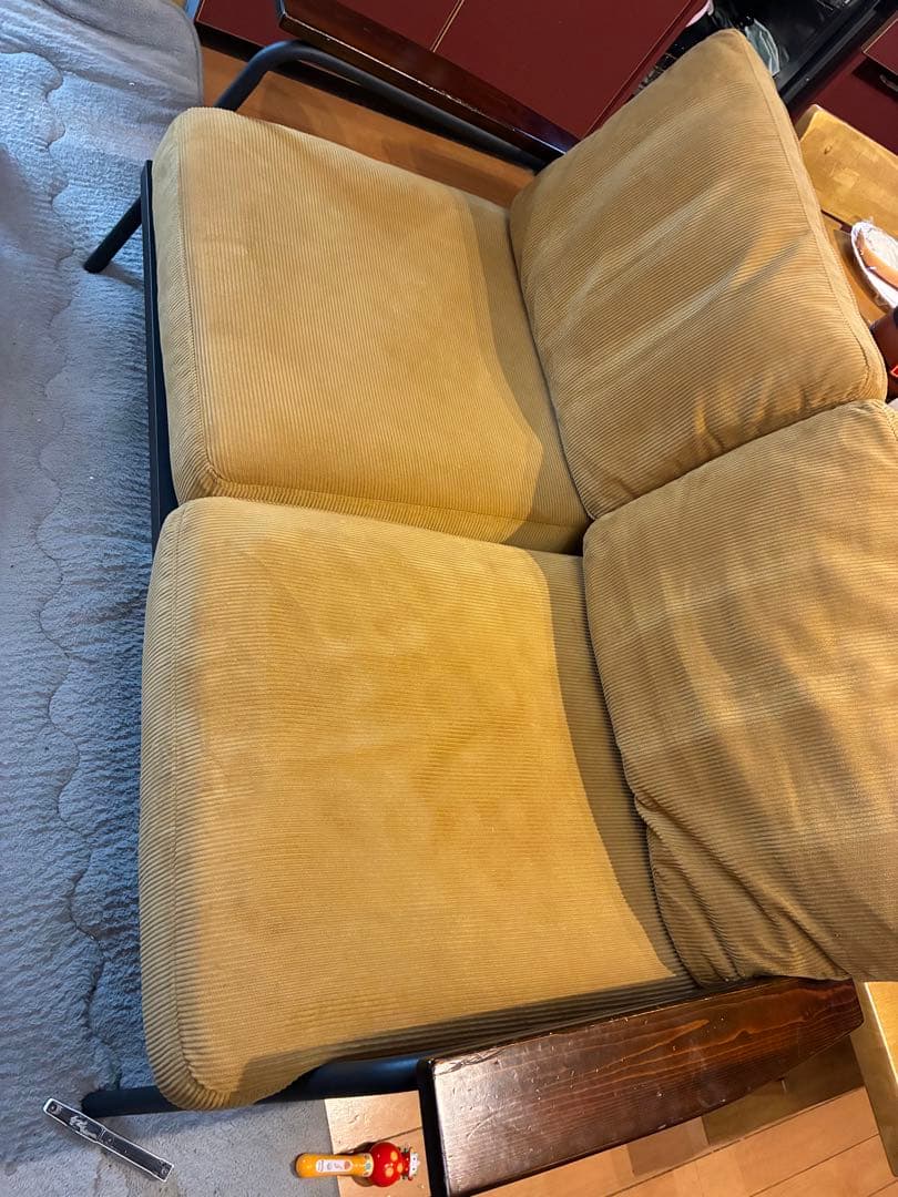2Pソファ中古品　イエロー