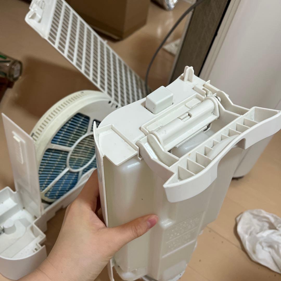 シャープ　空気清浄機　KC-H50-W 2018年製　2019年製