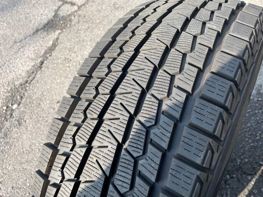 235/70R16 M14 GMC タホ スタッドレスタイヤホイール‼️バラ売り可