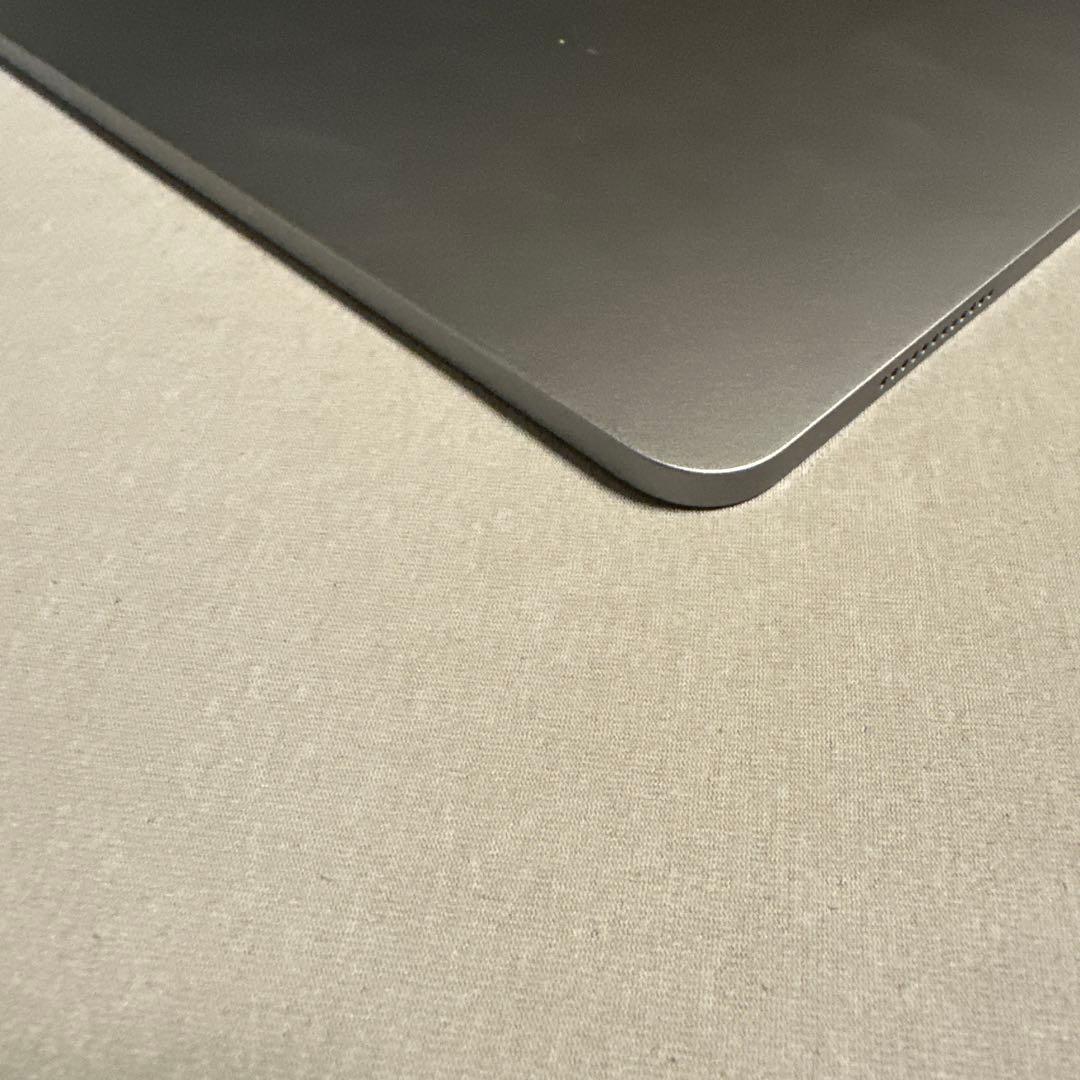 iPad Air 13インチ バッテリー98% Wi-Fi 128GB 15