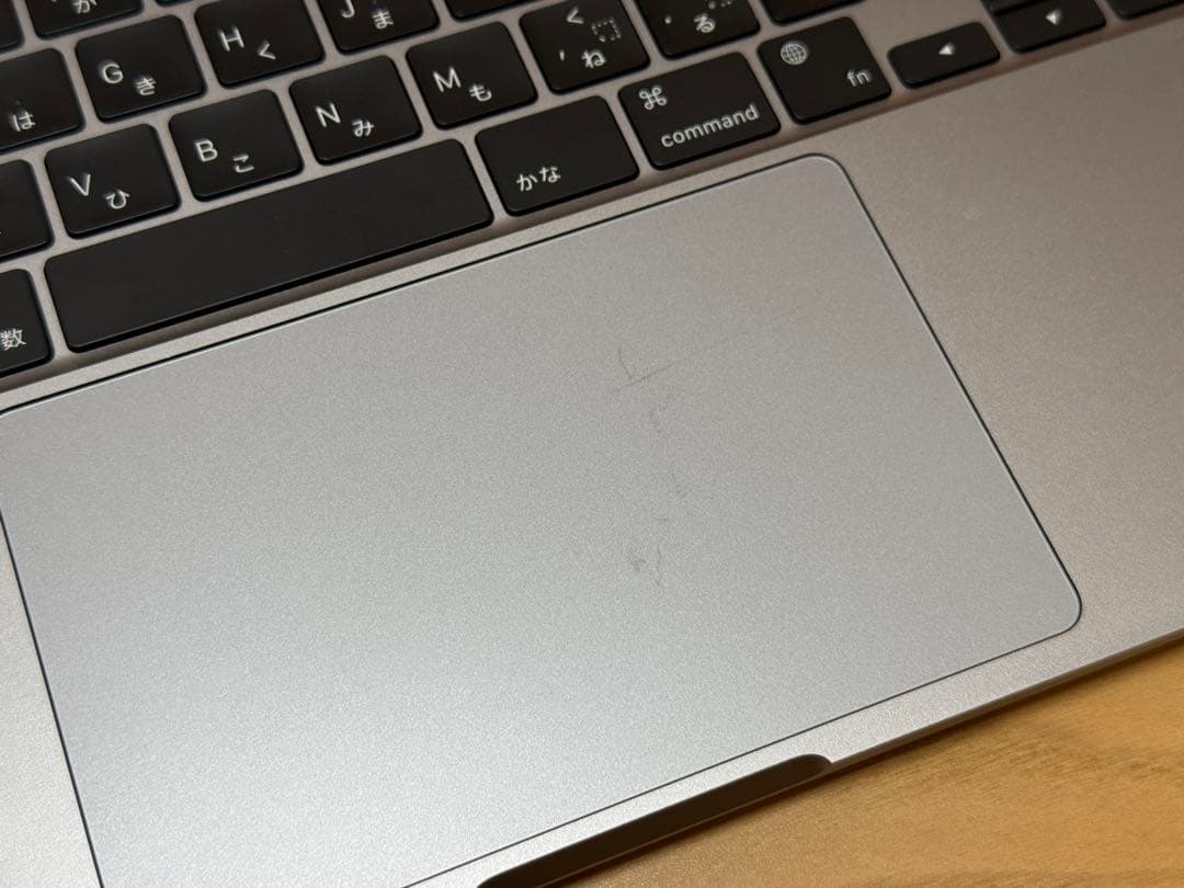 MacBook pro 2022 13インチM2 8GBメモリ 256G