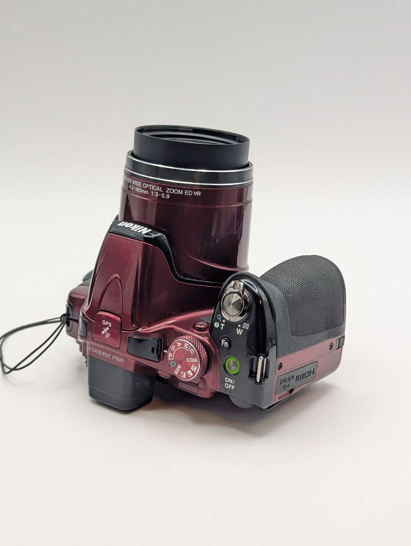 Nikon coolpix P520 レッド