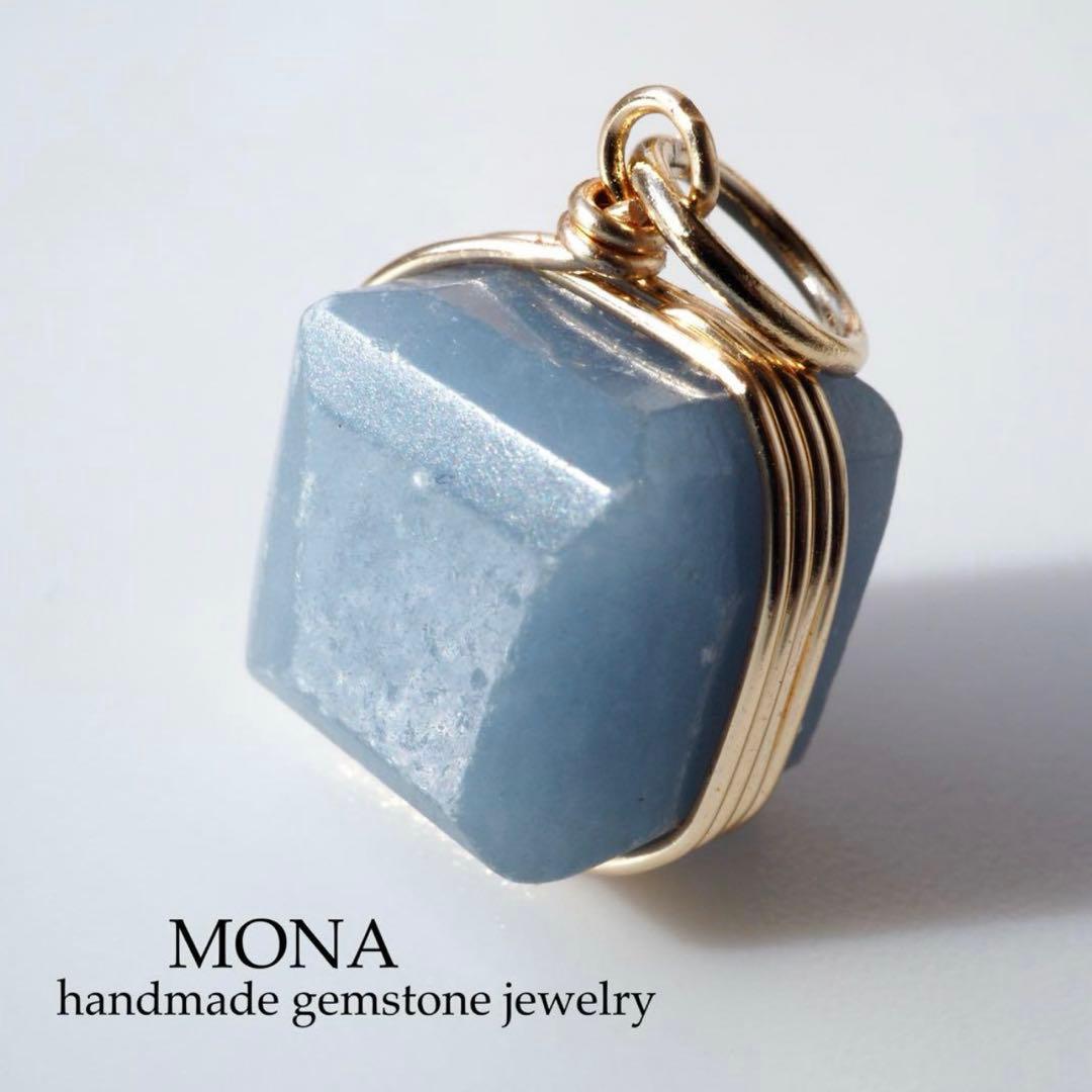 【blue.ks】天然フローライトの一粒ネックレストップ