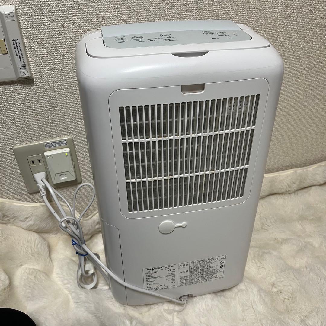シャープ 衣類乾燥機 除湿機 プラズマクラスター 8畳 CV-N71-W