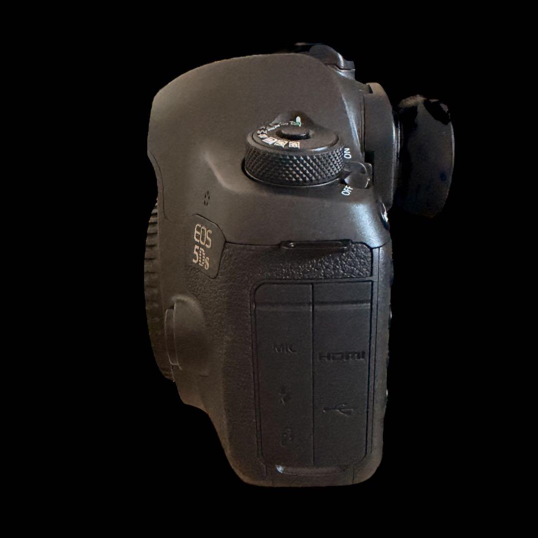 【美品】Canon EOS 5Ds デジタル一眼レフカメラ 本体