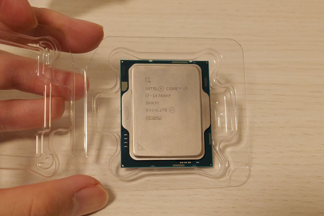intel Core i7 14700KF 20コア28スレッド