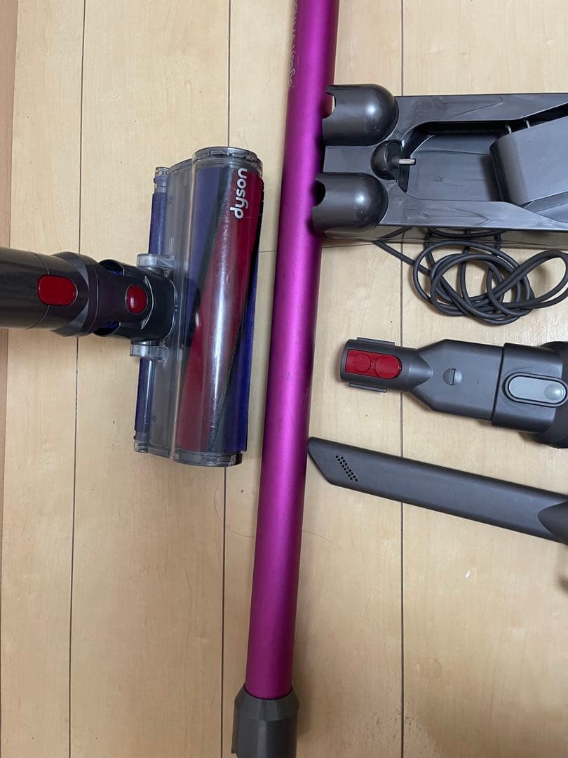 【良品】Dyson Cyclone V10 sv12エコーモード７５分