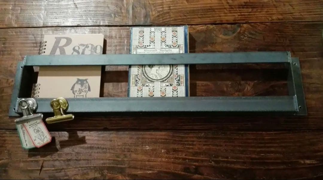 4つセット壁掛けブックラック　ウォールシェルフ　アイアン家具　ハンドメイド