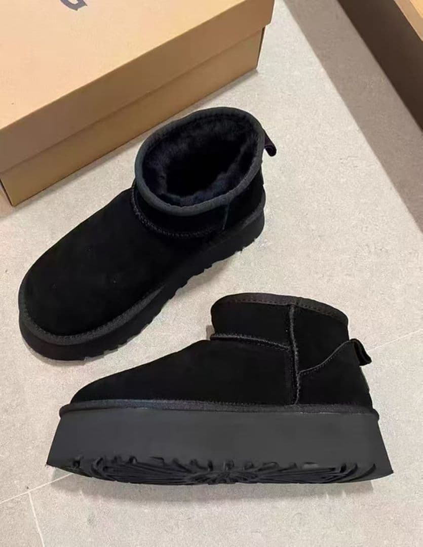 UGG クラシック ウルトラミニ プラットフォーム 厚底 ブラック 24cm