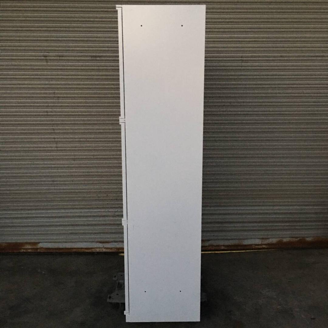 okamura 6人用ロッカー 全室鍵付き 充電コンセント付き オフィス家具