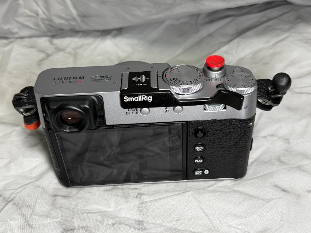 極美品 FUJIFILM X100VI シルバー 別売りアクセサリー多数