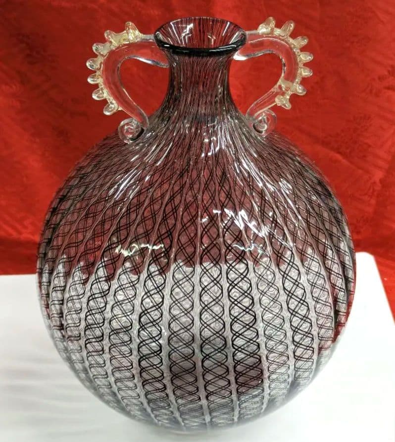 花瓶　金彩レース花瓶　新品 美品　TSUKIYONO