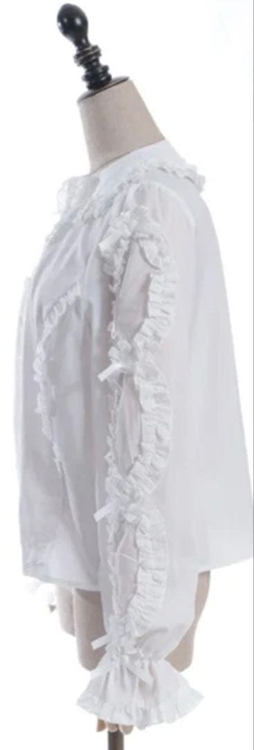 axes femme Chalmiereフリルロングブラウス（シロ×シロ）