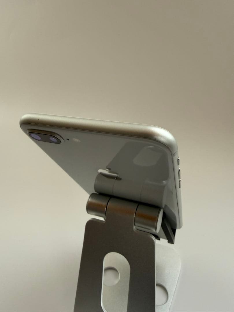 ［美品］iPhone 8 Plus 64GB シルバー 80%