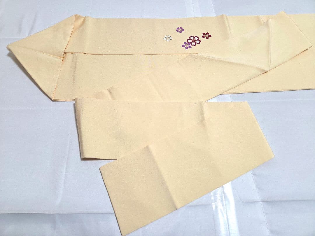 C5◆着物くつろぎ 美品 雪輪に桜 クリーム色 太鼓 正絹 カジュアルな名古屋帯