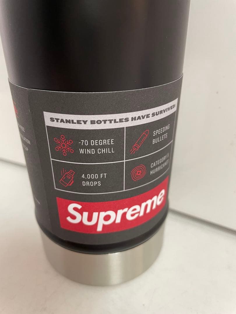 【665】supreme Stanley 20 oz Bottle 新品 タグ付