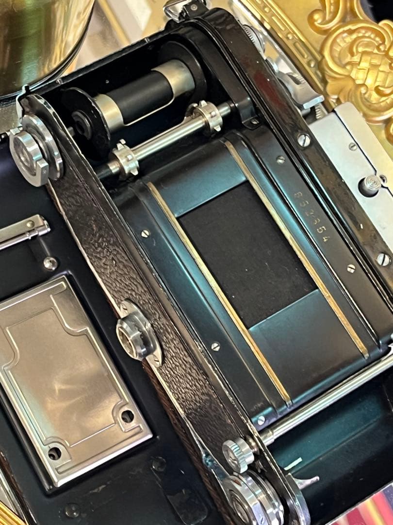 Exakta II と、希少レンズPeronar 50mm f2.9 のセット