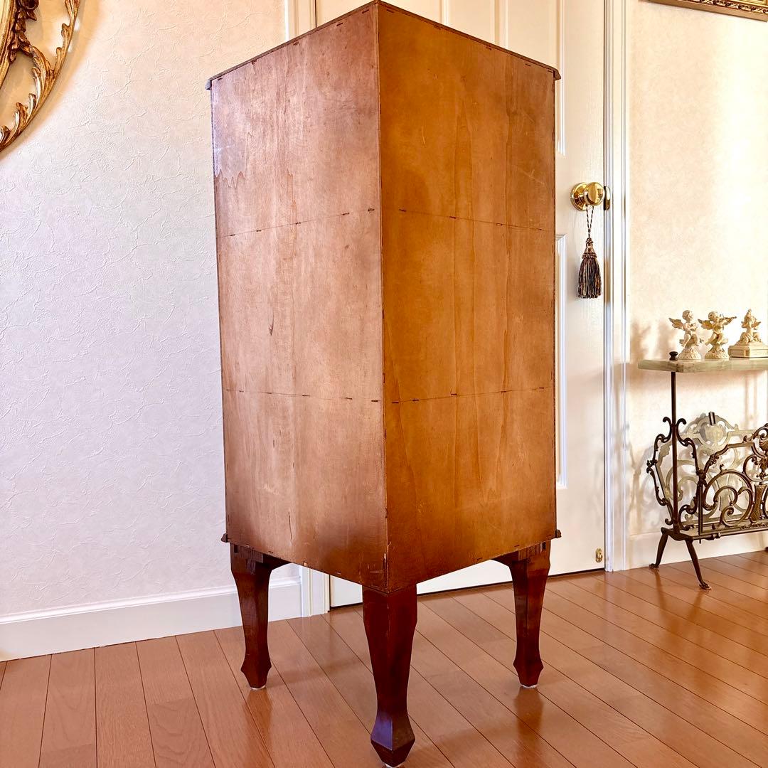 カモミール様 ご購入☆イタリア アンティーク 猫足 3段 飾り棚(レース付き)