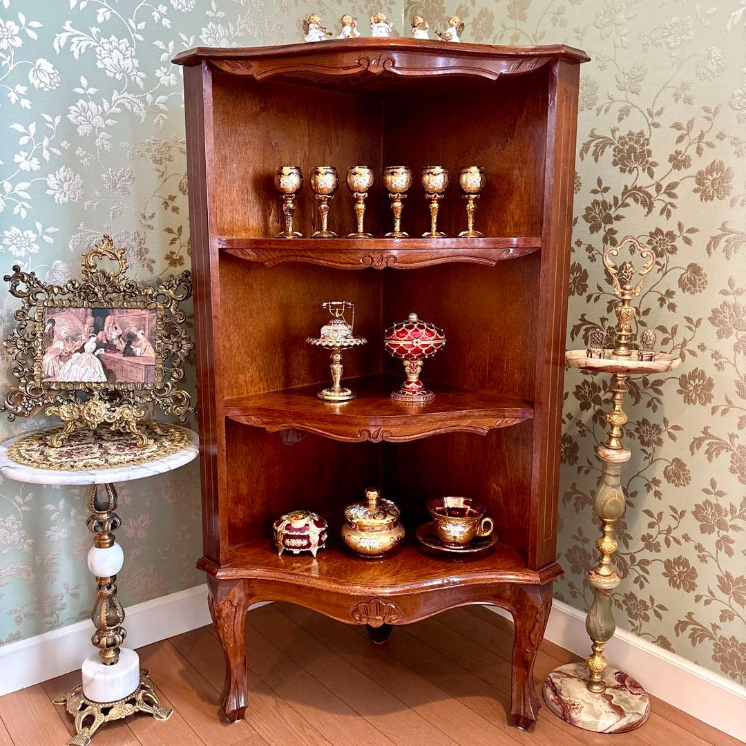 カモミール様 ご購入☆イタリア アンティーク 猫足 3段 飾り棚(レース付き)