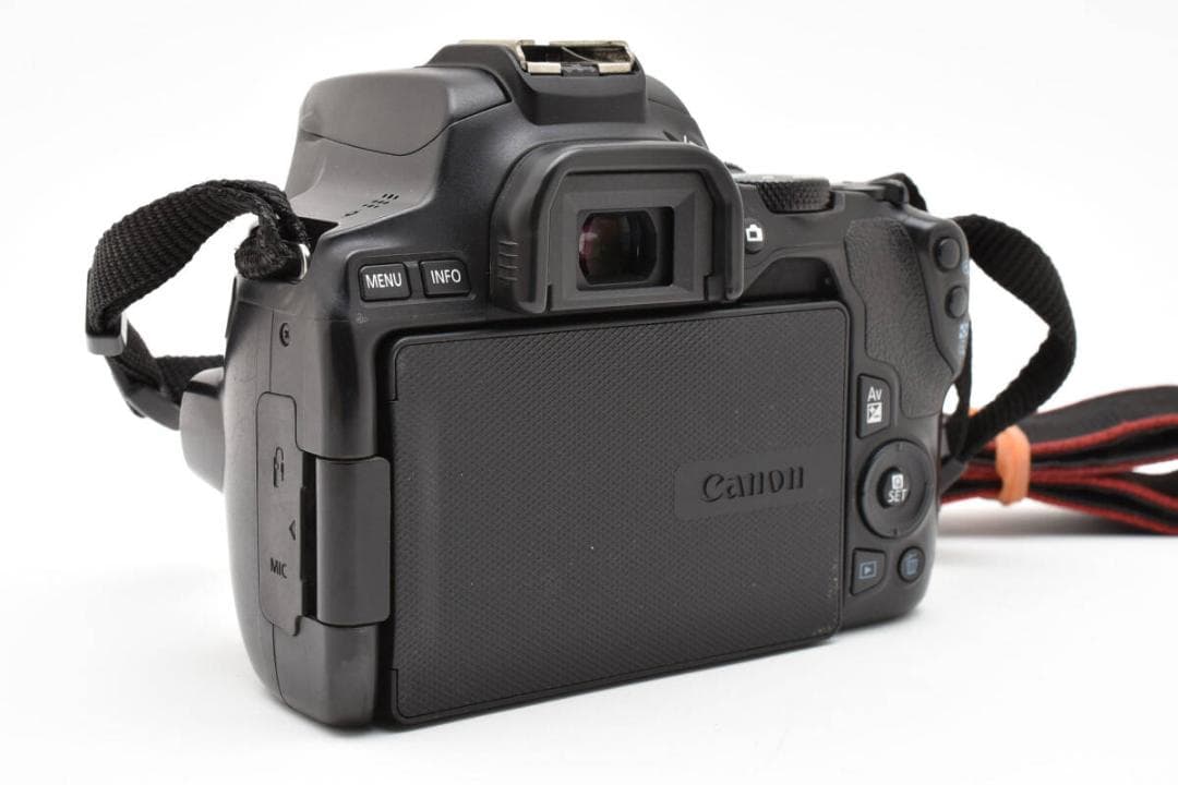 キャノン　Canon EOS Kiss X10 ボディ 《S数 15000以下》