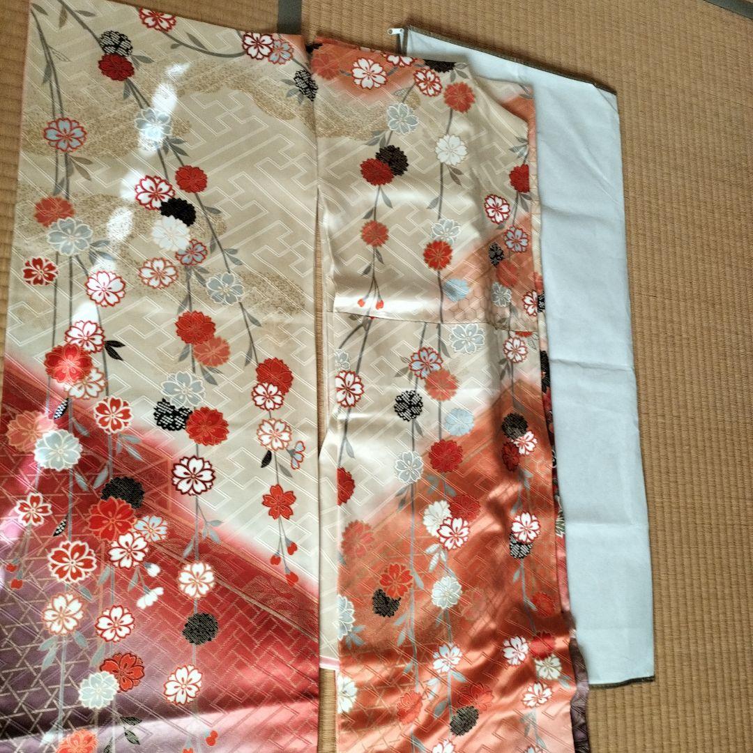 振袖 花柄 赤・白・紫
