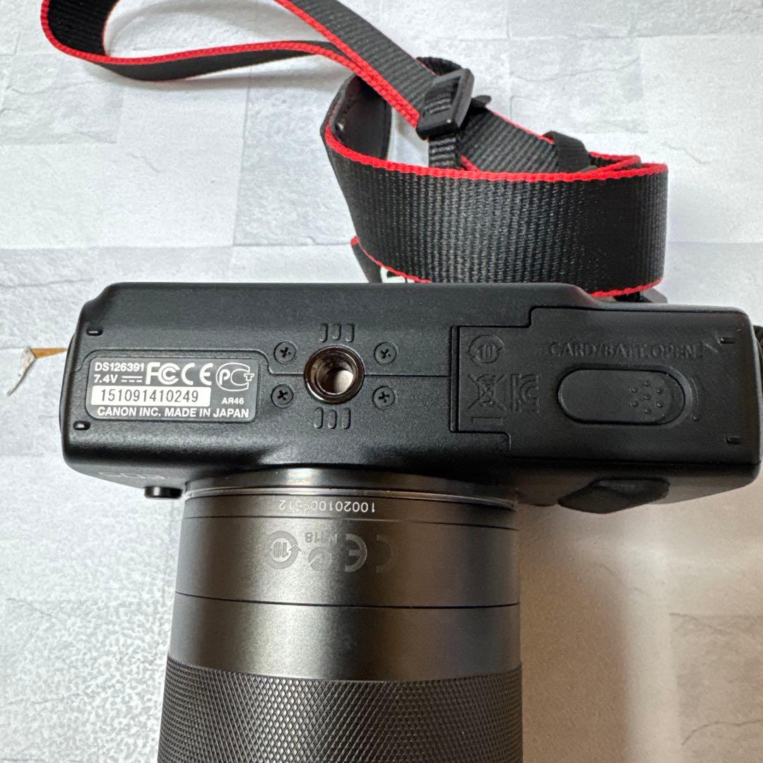 B071 Canon EOS M イオス ダブルレンズキット ミラーレス