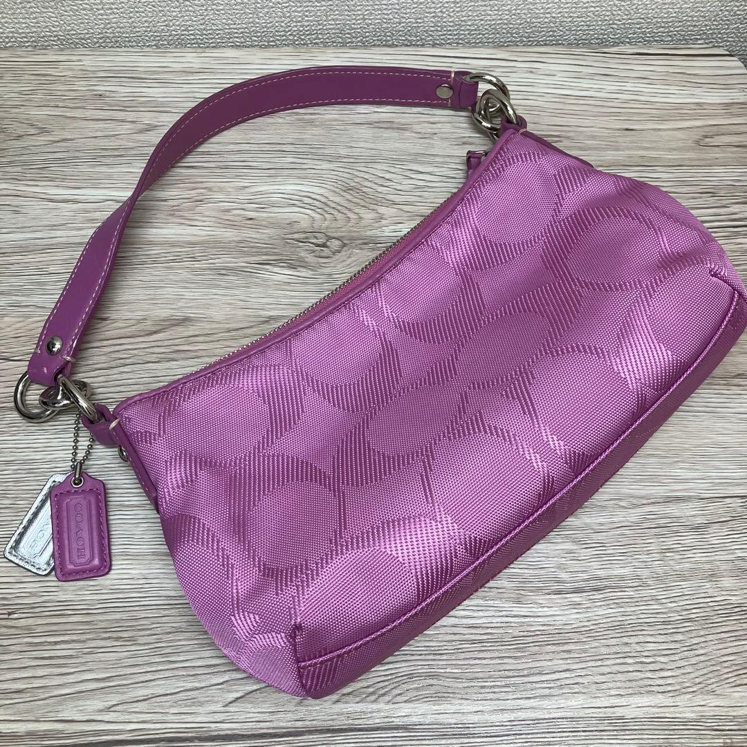 coach コーチ　ピンク ナイロン ショルダーバッグ★
