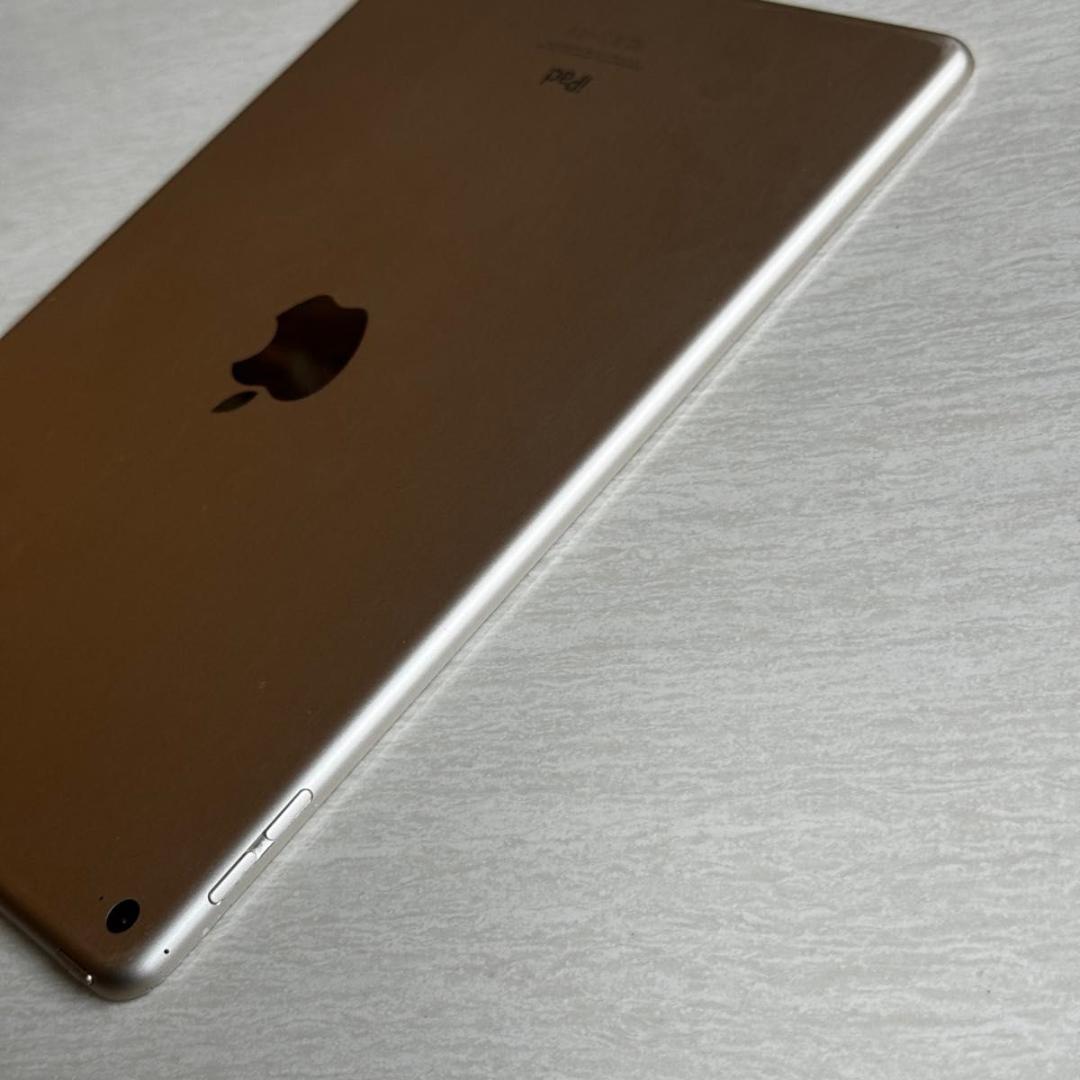 【美品】iPad Air 2 Wi-Fiモデル 64GB ゴールド