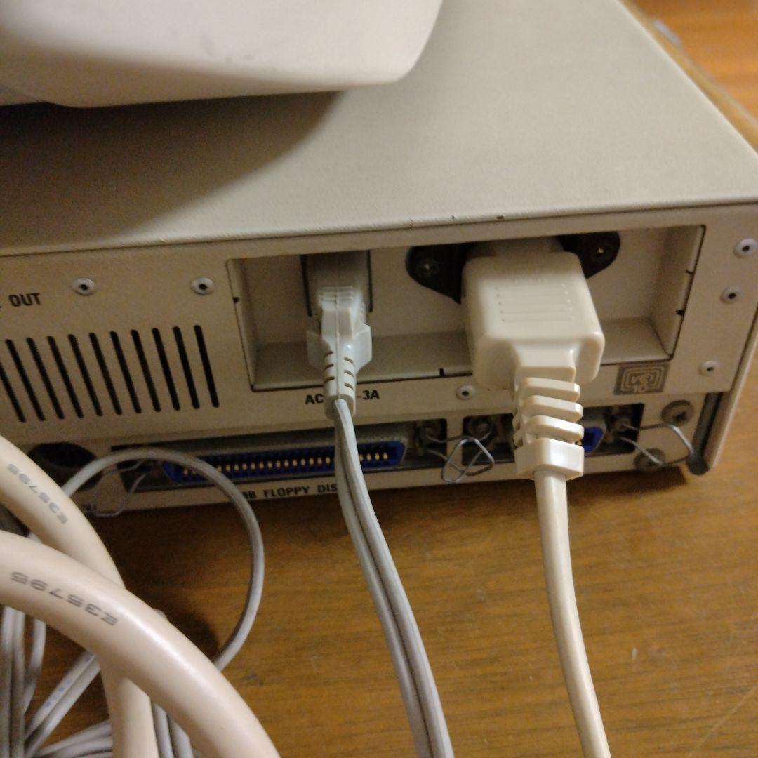 ■NEC PC-9801UV2 モニターセット キーボード、マニュアル付ジャンク