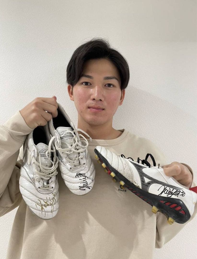 坂本 稀吏也選手　サイン入りスパイク