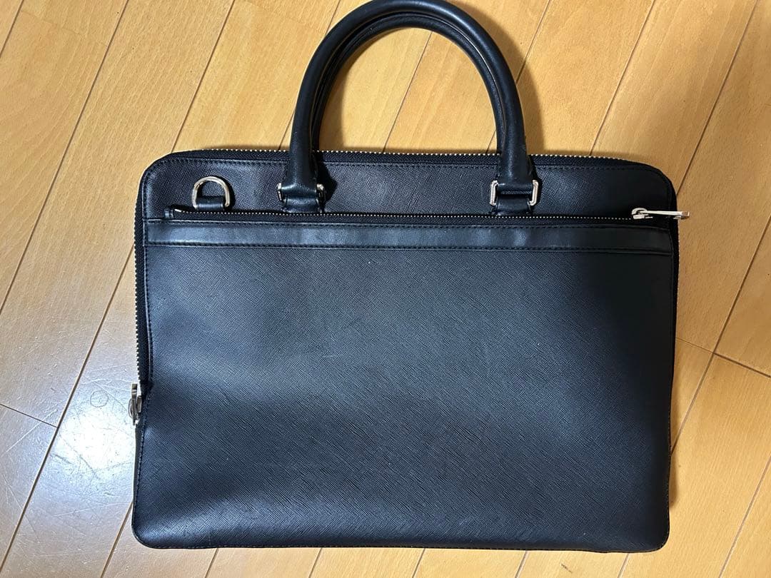 【美品】COACH コーチ ビジネスバッグ黒 レザー 刻印ロゴ A4収納可